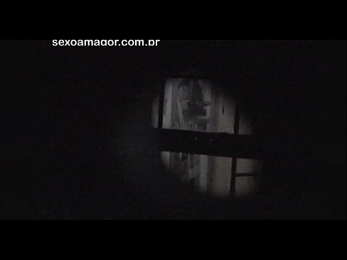 ❤️ Sarışın, içi boş tuğlaların arkasına gizlenmiş bir mahalle röntgencisi tarafından gizlice videoya alınır ❌ Anal video bize %tr.comicsporn.ru ❤