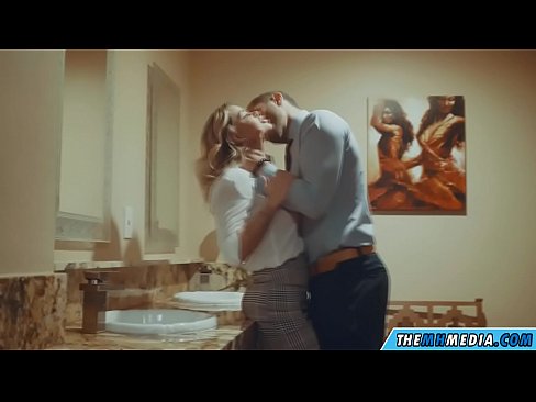 ❤️ Büyük memeli bir sarışın seni umumi tuvalette baştan çıkardığında ❌ Anal video bize %tr.comicsporn.ru ❤